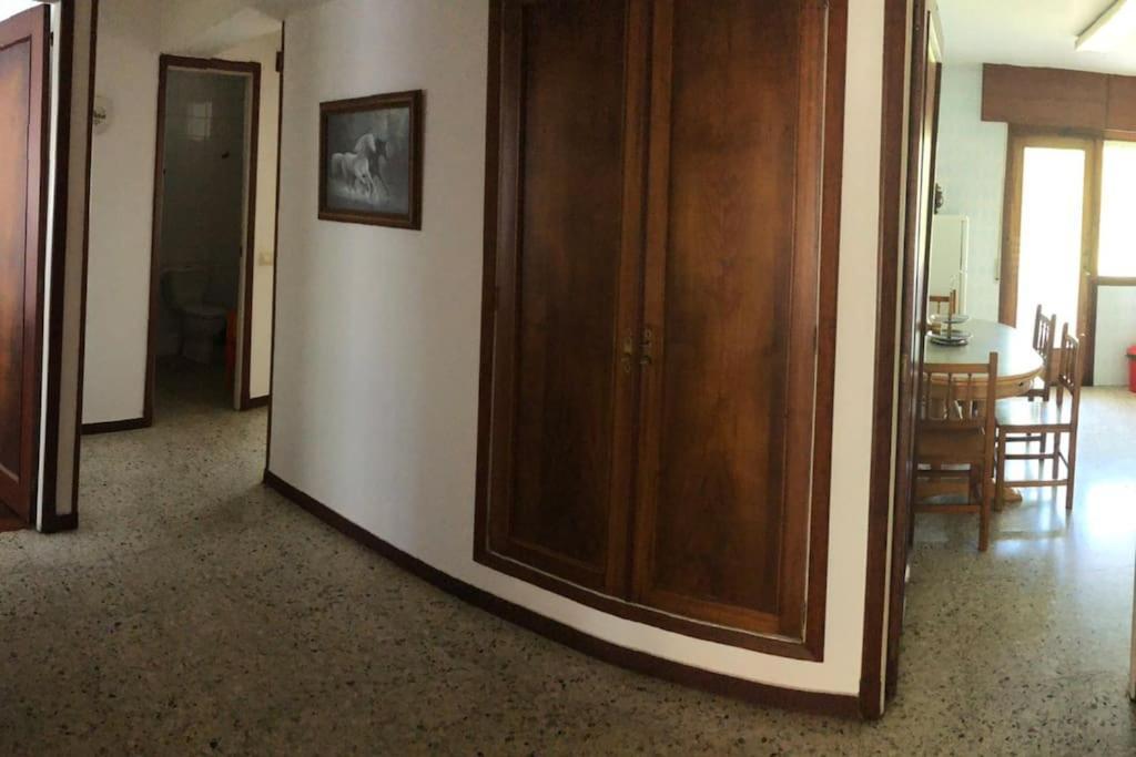 Apartmán Piso Grande Y Muy Luminoso Santiago de Compostela Exteriér fotografie