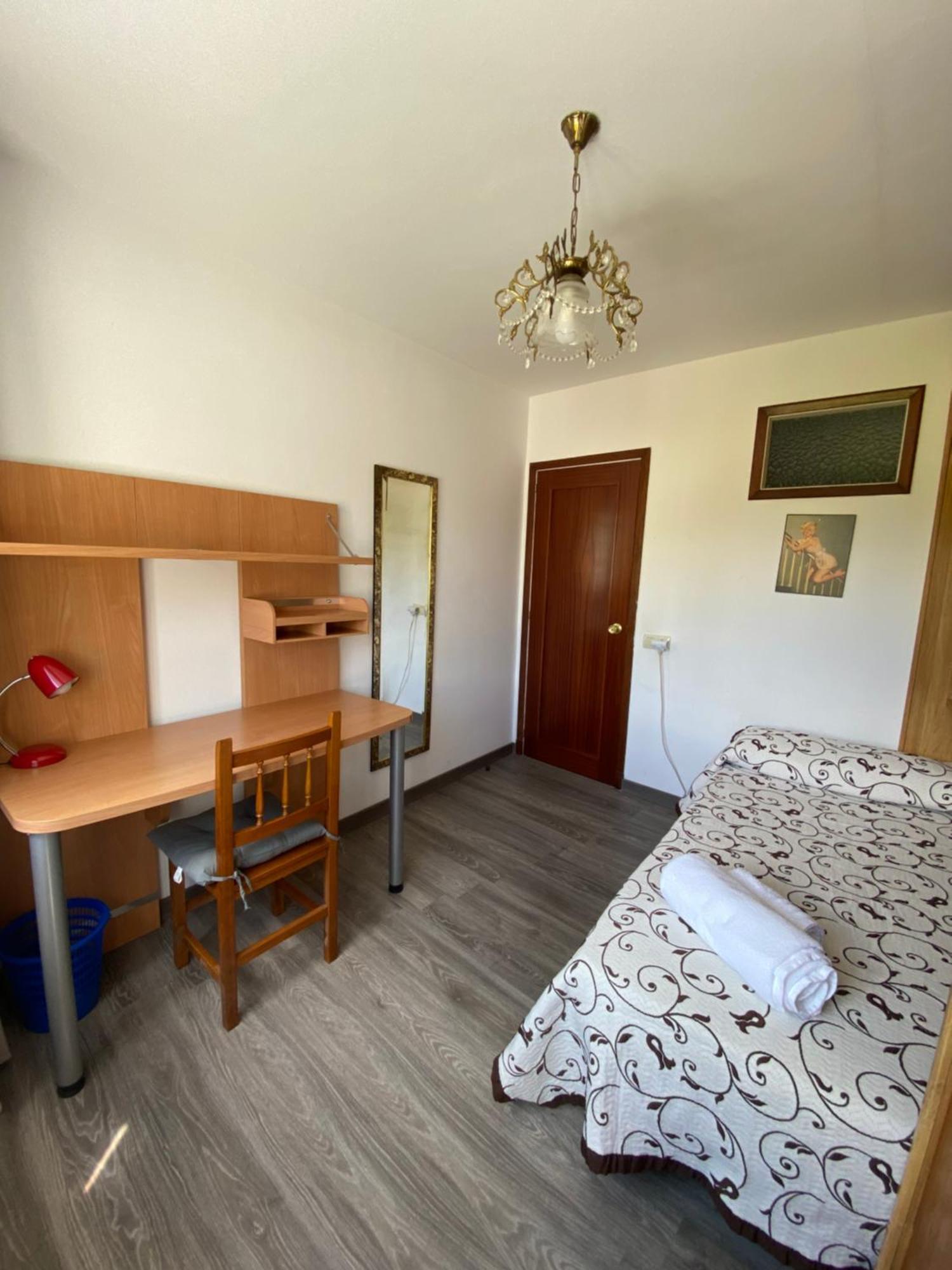 Apartmán Piso Grande Y Muy Luminoso Santiago de Compostela Exteriér fotografie
